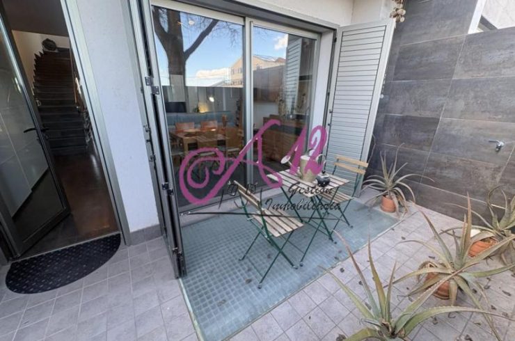 Venta adosado en Yecla, Murcia